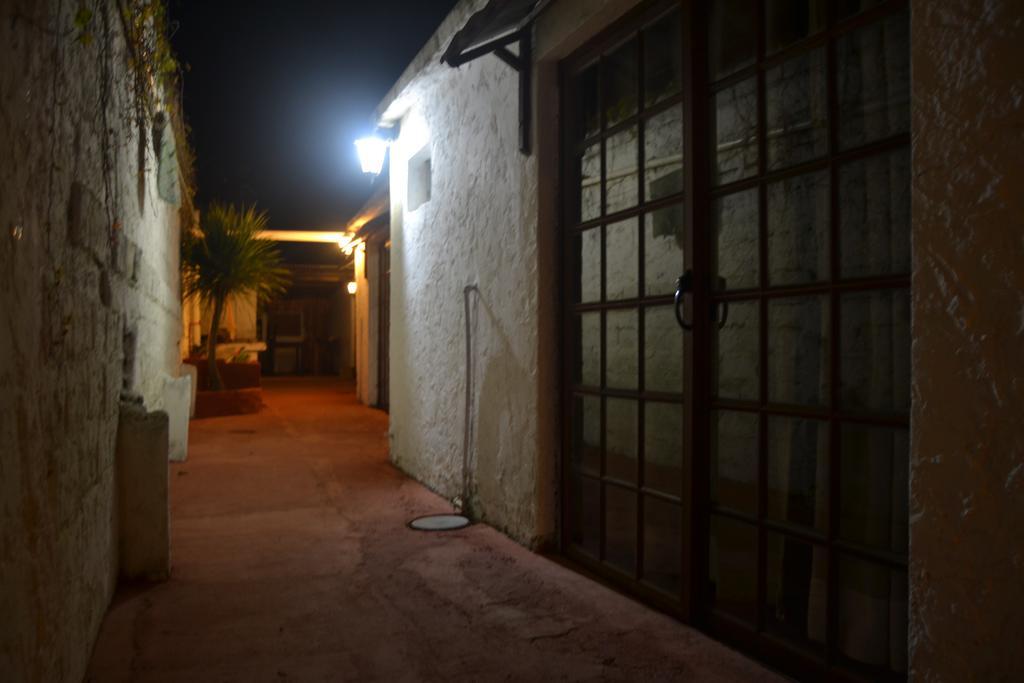Apartamentos Flor De Lis ลาปาโลมา ภายนอก รูปภาพ